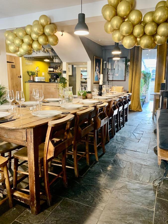 Blas At Fronlas Cafe - The Heart Of Newport Newport  Bagian luar foto